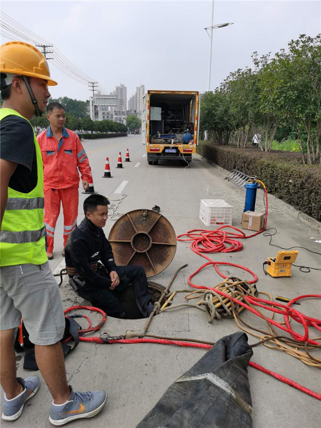 五莲翻衬法管道修复技术主要工序